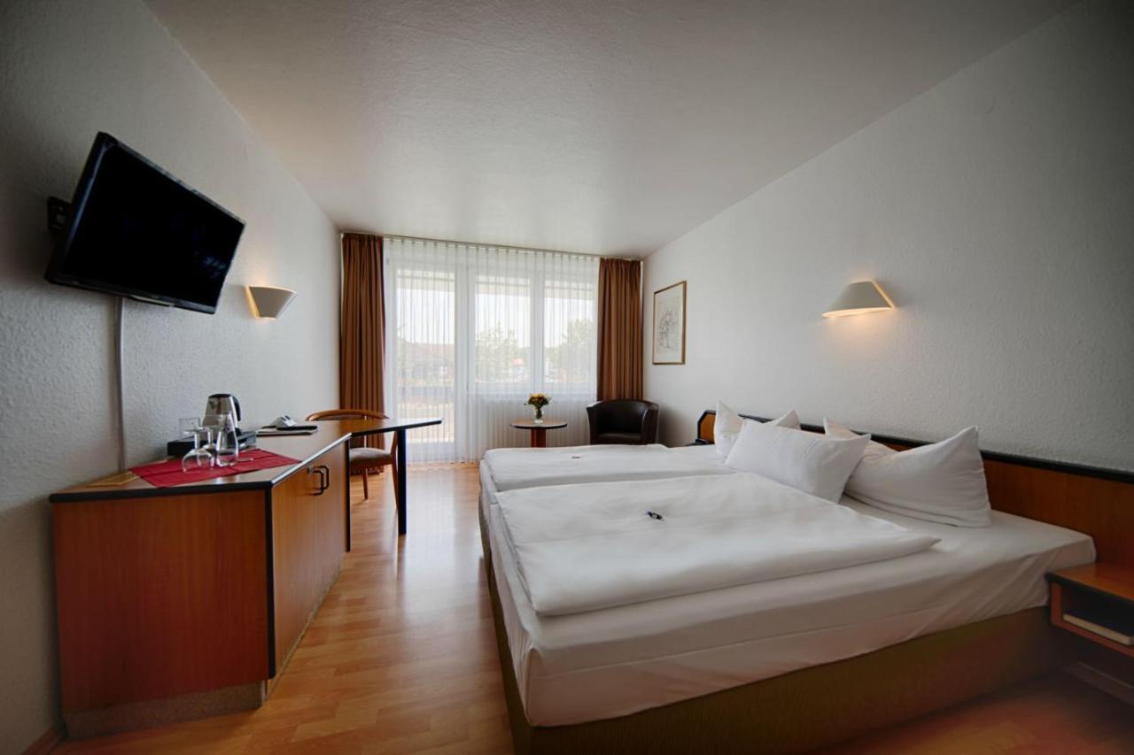 Comfort Hotel Bernau Бернау Экстерьер фото