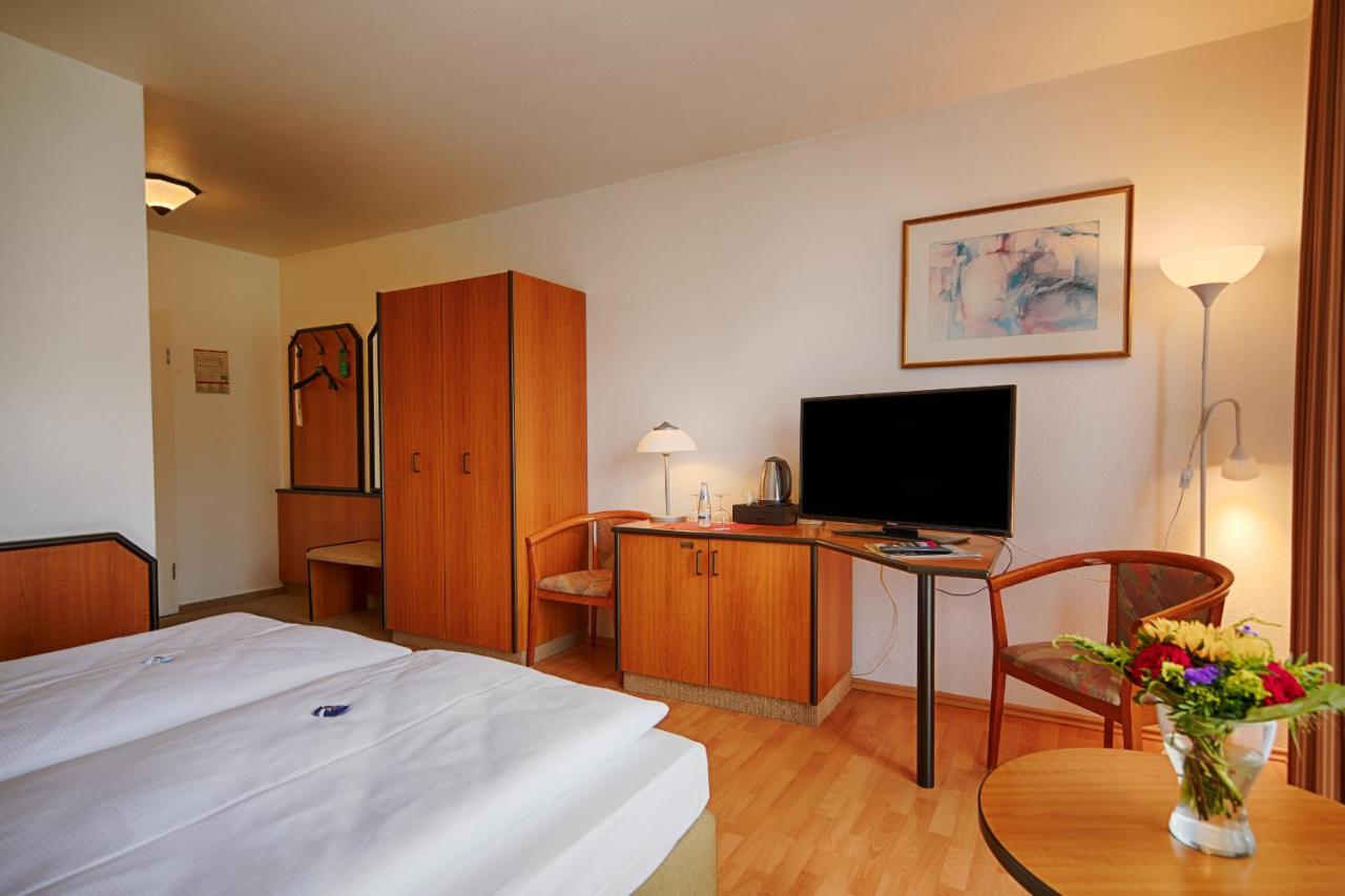 Comfort Hotel Bernau Бернау Экстерьер фото