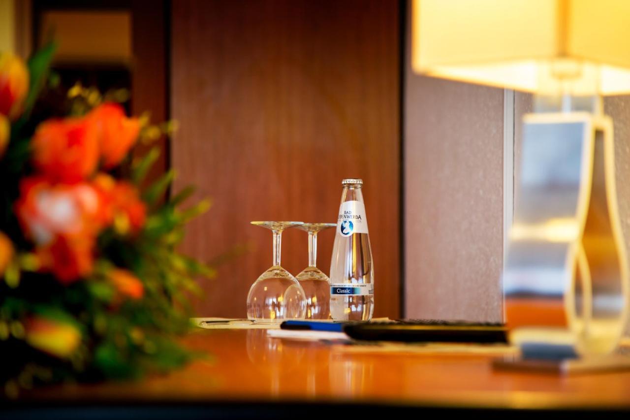 Comfort Hotel Bernau Бернау Экстерьер фото