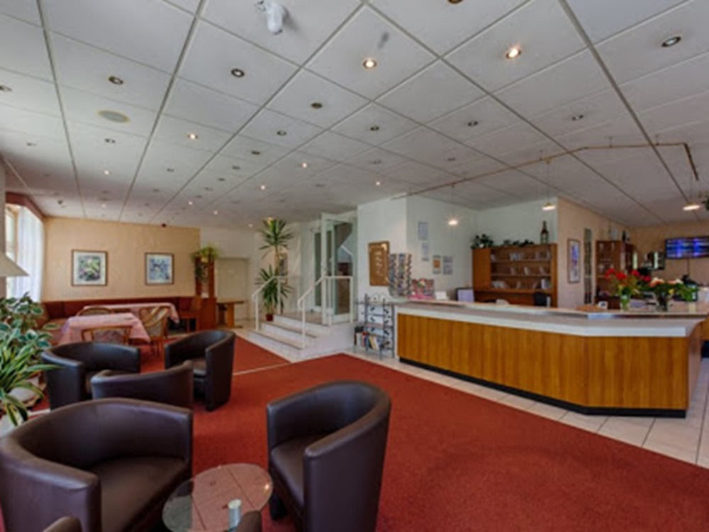 Comfort Hotel Bernau Бернау Экстерьер фото