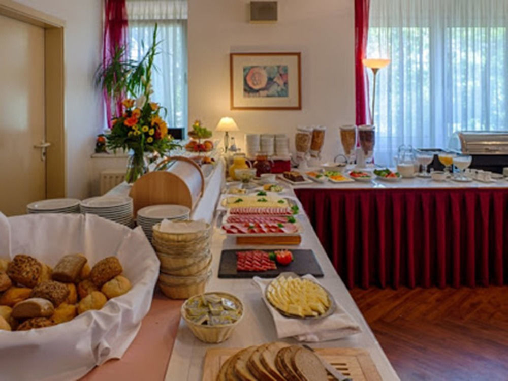 Comfort Hotel Bernau Бернау Экстерьер фото