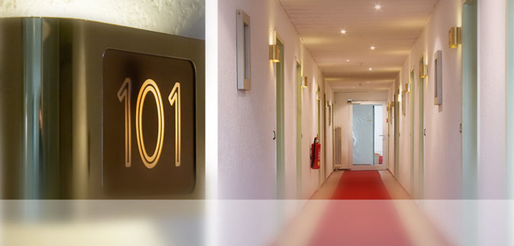 Comfort Hotel Bernau Бернау Экстерьер фото